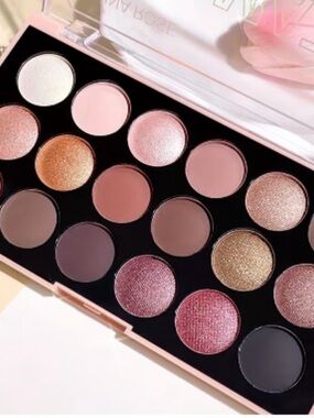 Kohl's Rose & Pink Neutral Eyeshadow Palette